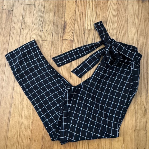 Have Black and White Checkered Pants Size M - Picture 7 of 11